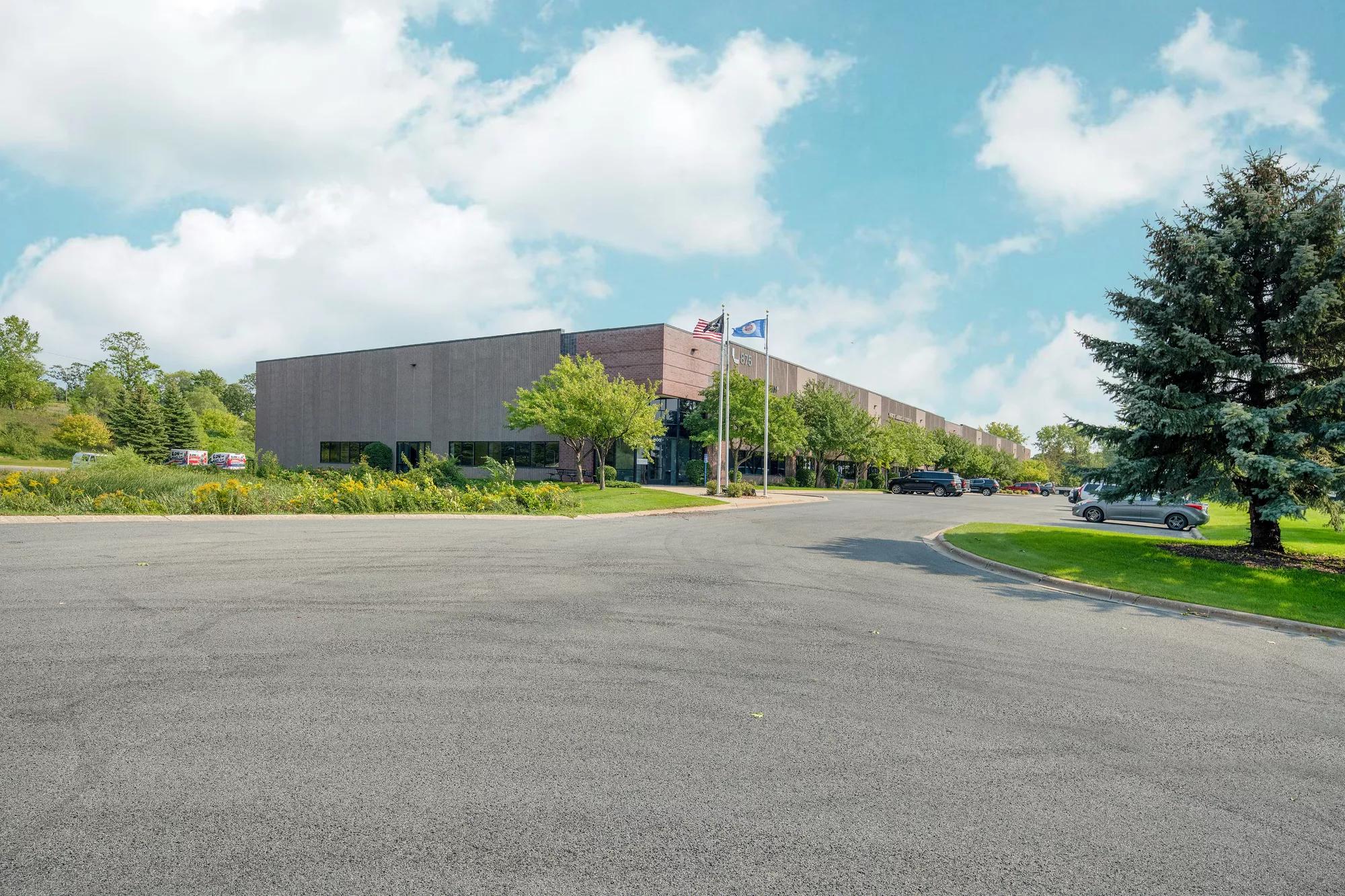 875 Blue Gentian Road, Saint Paul, MN 55121, 400